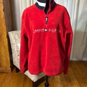 Men’s Tommy Hilfiger like new. Super warm and cozy. Size Large